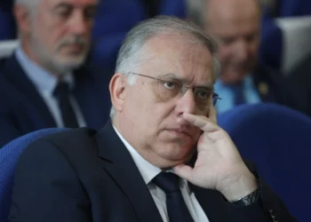 Δεν πήγε καλά η συνάντηση Θεοδωρικάκου με τους βιομηχάνους για τις τιμές