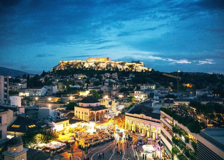 Τουρισμός Αθήνα: Ιστορικό ρεκόρ αφίξεων και ικανοποιημένων επισκεπτών