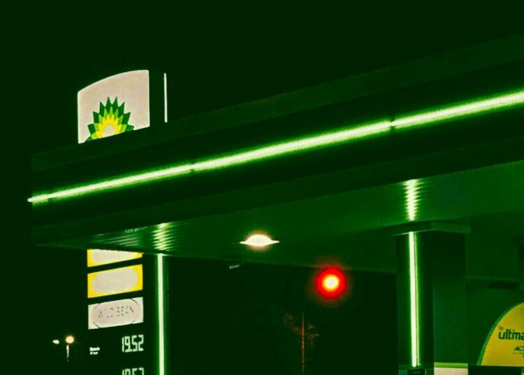 Το πράσινο όραμα έγινε μαύρος χρυσός: Η BP επιλέγει τα κέρδη