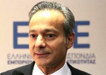 ΕΣΕΕ: Νίκη του εμπορικού κόσμου η μείωση του μη μισθολογικού κόστους