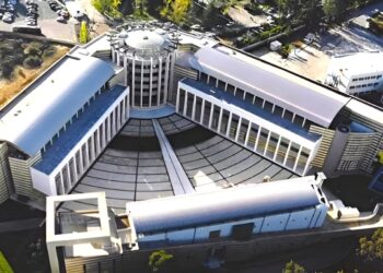 Επένδυση 370 εκατ. ευρώ για την αναβάθμιση της έρευνας: Δύο νέες υποδομές στο ΙΙΒΕΑΑ