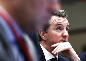 Κομισιόν: Εύσημα Κοστέλο στην Ελλάδα αλλά με αστερίσκους