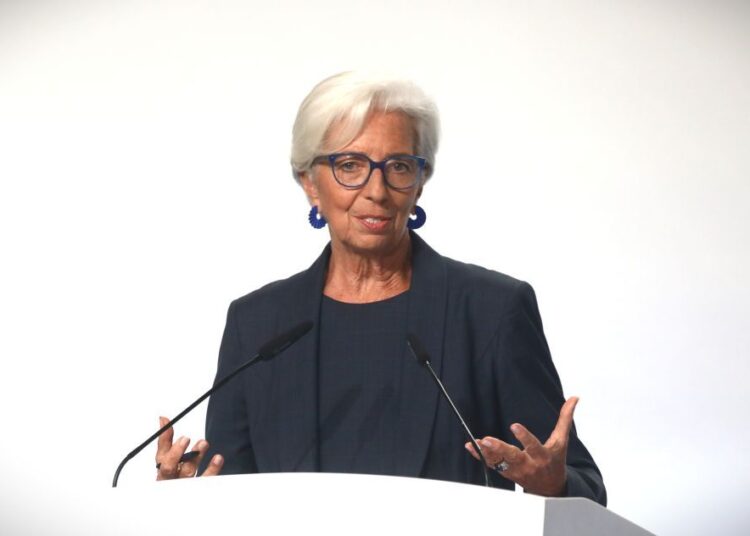 Λαγκάρντ: Οι εμπορικές εντάσεις απειλούν την αποκλιμάκωση του πληθωρισμού