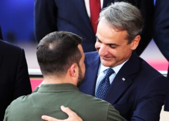 Τηλεφωνική επικοινωνία Μητσοτάκη – Ζελένσκι: Στήριξη και κοινές πρωτοβουλίες