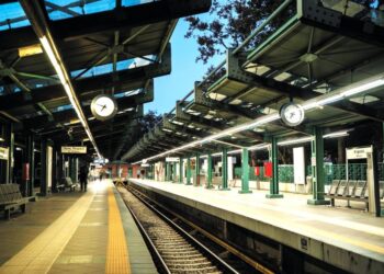 Οι πεζογέφυρες του Μετρό περνούν… από έλεγχο: Σκανάρισμα στα γερασμένα τμήματα