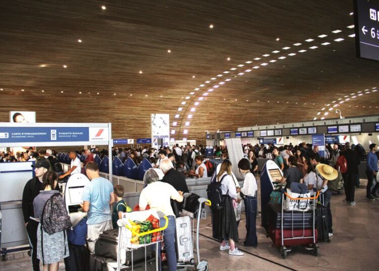 Αύξηση 9,7% στις αεροπορικές αφίξεις: 29,3 εκατ. ταξιδιώτες στην Ελλάδα το 2024