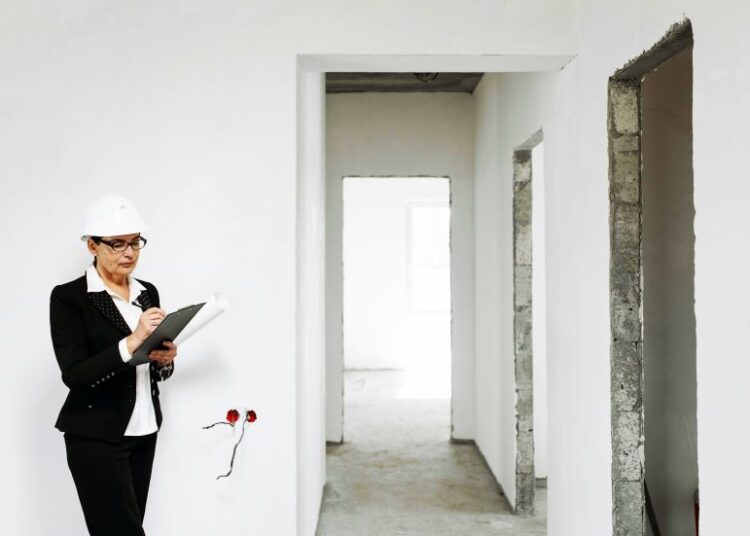 Πώληση ή ενοικίαση; Πόσο αυξάνουν οι ανακαινίσεις τις τιμές ακινήτων στην Αττική