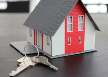 ΑΑΔΕ/ΕΝΦΙΑ: Καταφθάνουν τα «ραβασάκια» – Σε 12 δόσεις η πληρωμή