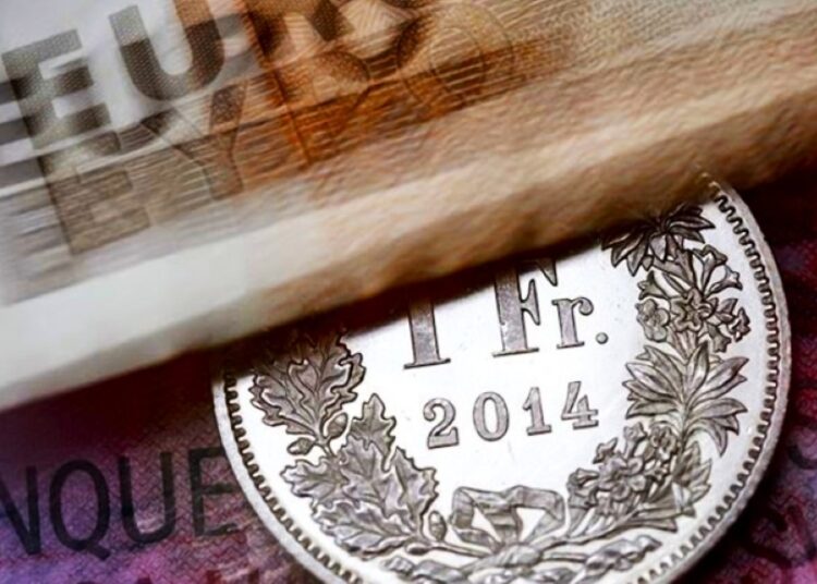 Δάνεια σε ελβετικό φράγκο: Στο προσκήνιο ξανά το ζήτημα – Οι δανειολήπτες ζητούν δικαίωση