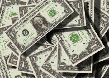 Αμερικανικές πολυεθνικές: Η ισχύς του δολαρίου απειλεί τα κέρδη και τις μετοχές τους