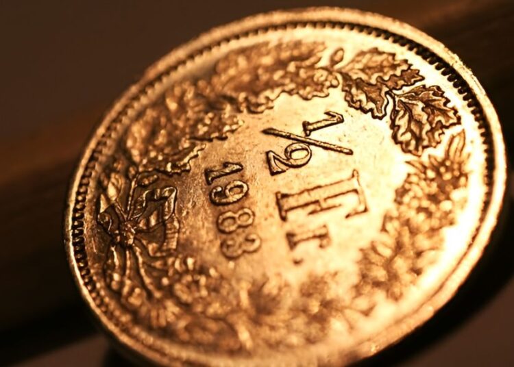 Δάνεια σε ελβετικό φράγκο: Πότε θα δοθεί λύση στους εγκλωβισμένους δανειολήπτες