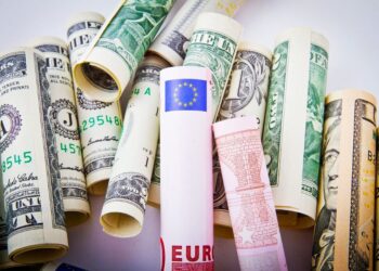 EUR/USD: Η πτώση συνεχίζεται εν μέσω ανησυχιών για δασμούς και επιτόκια
