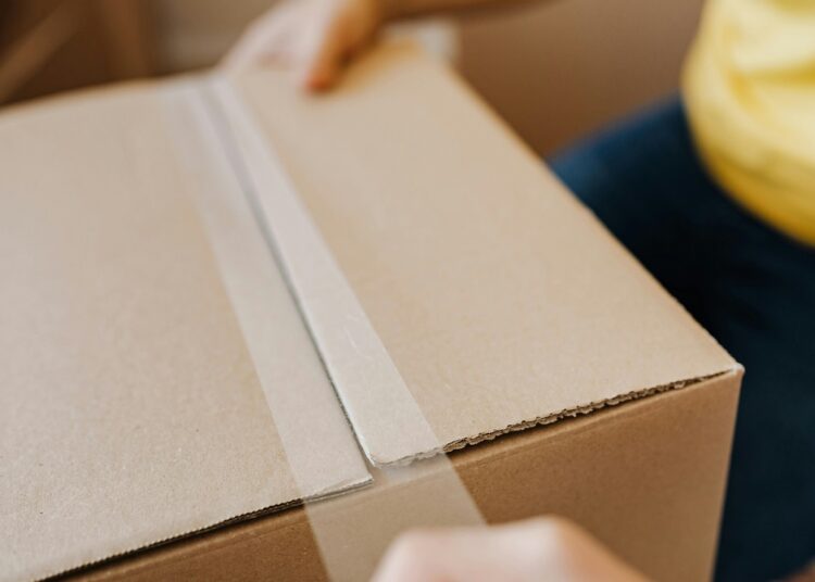 Η κομπίνα με το δέμα των 22 ευρώ που στήνουν οι επιτήδειοι: Προσοχή μην την πατήσεις