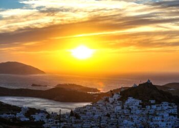 Μετά τη Σαντορίνη, Αμοργό και Ανάφη, η Ίος σε κατάσταση έκτακτης ανάγκης