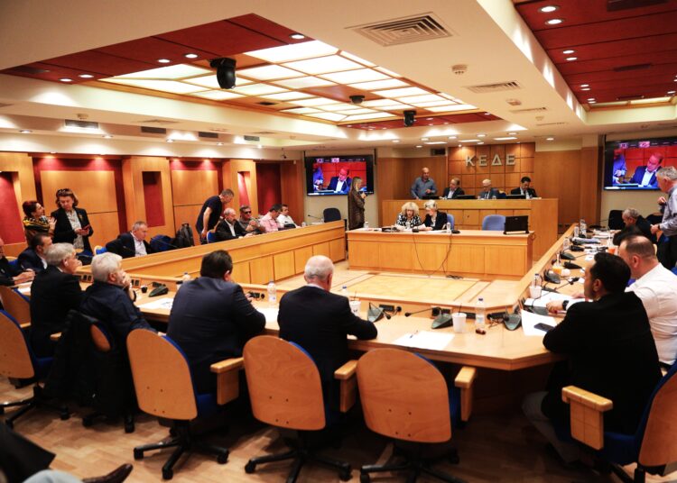 Συνεδρίαση ΚΕΔΕ: Δάνεια δήμων, οικοδομικές άδειες και παρέμβαση στο ΣτΕ