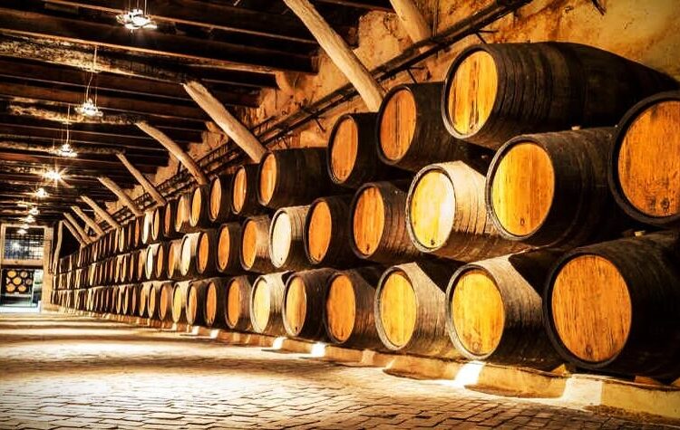 Ευρωπαϊκές εταιρείες τροφίμων: Αγώνας δρόμου για να αποφύγουν τους δασμούς Τραμπ