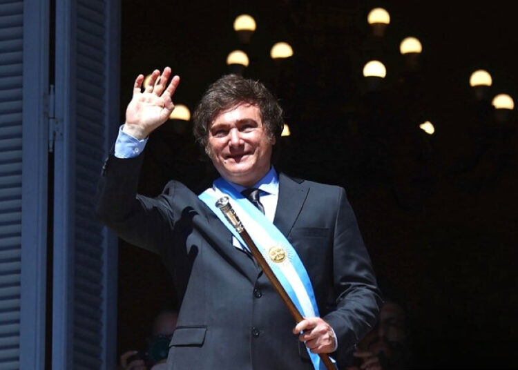 Σάλος στην Αργεντινή: Ο Μιλέι στο στόχαστρο για προώθηση κρυπτονομίσματος που κατέρρευσε