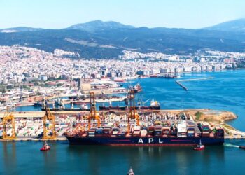 ΟΛΘ: Πρώτο λιμάνι στην Ε.Ε. με παρακολούθηση εκπομπών πλοίων