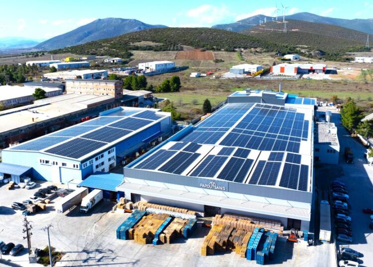 Παπουτσάνης: 100% πράσινη ενέργεια για το εργοστάσιο στη Ριτσώνα