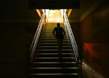 Ενισχυμένη αστυνόμευση στα ΜΜΜ: 130 αστυνομικοί σε λεωφορεία και προαστιακό