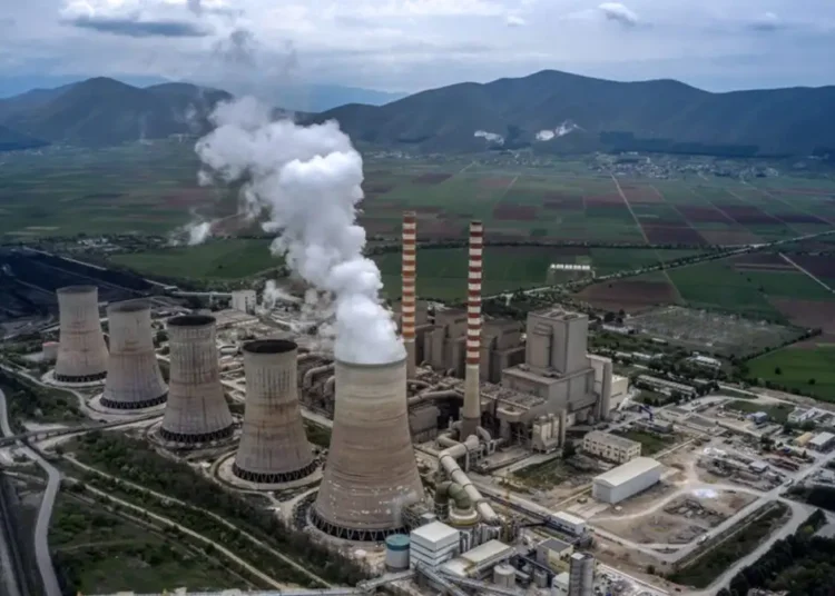 ΔΕΗ: Ξεκίνησε η τροφοδοσία της τηλεθέρμανσης