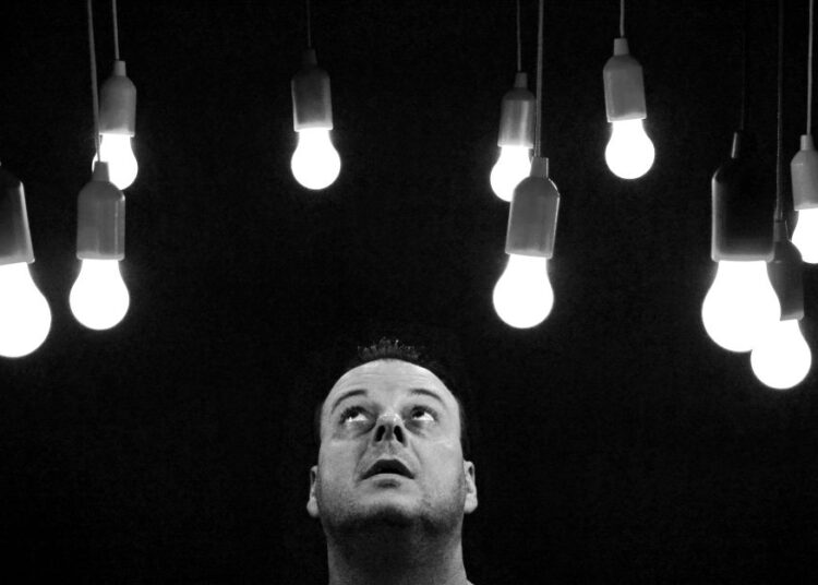 Ρεύμα: Πώς να επιλέξετε τον ιδανικό πάροχο με βάση πάγιο και κατανάλωση