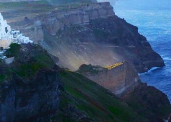 Έκτακτη Ανακοίνωση ΕΚΠΑ: Σμηνοσειρά 14.000 σεισμών – Πιθανότητες για κύριο σεισμό