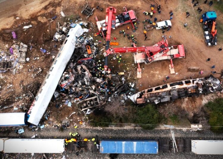 Τέμπη: Η πρώτη δικαστική απόφαση καταλογίζει ευθύνες σε ΟΣΕ και Hellenic Train