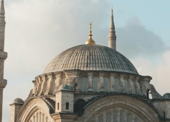 Τι σημαίνει «γκιαούρης»; Πώς χρησιμοποιούν τη λέξη οι Τούρκοι;