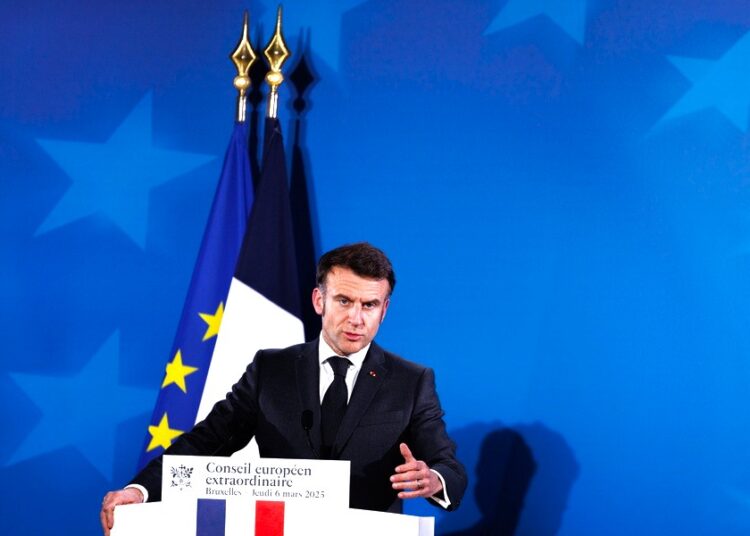 Νέα αμυντική στρατηγική υπό τον Μακρόν για την Ουκρανία