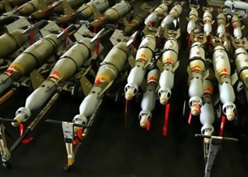 Δάνεια SAFE: Η νέα πρόταση της ΕΕ για την άμυνα – Γιατί είναι ελκυστική για την Ελλάδα