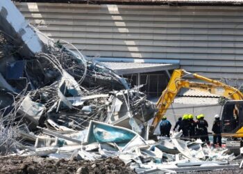 Ανείπωτη καταστροφή από σεισμό 7,7R σε Μιανμάρ και Μπανγκόκ (φωτό)