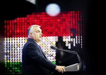 Ο Ορμπάν κλιμακώνει την εχθρική ρητορική απέναντι στην Ουκρανία