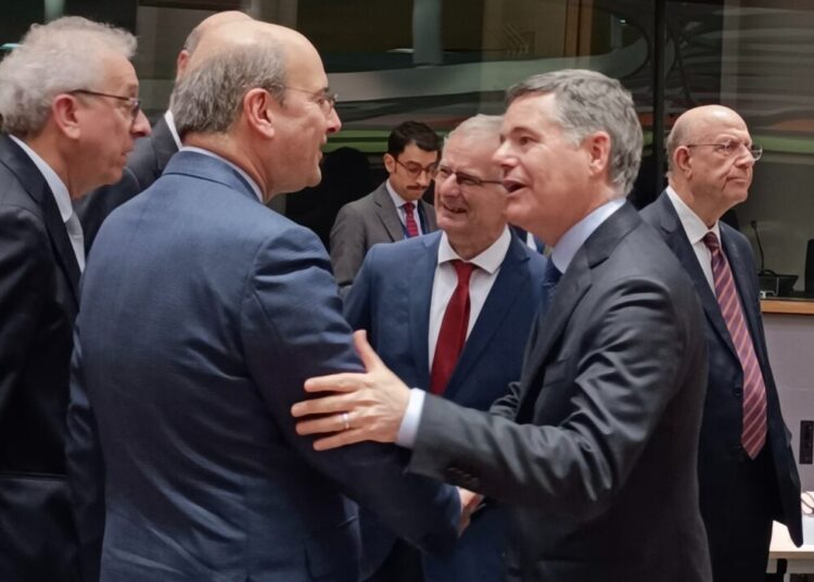 Eurogroup/Χατζηδάκης: «Ήρθε η ώρα για κοινή ευρωπαϊκή αμυντική πολιτική»