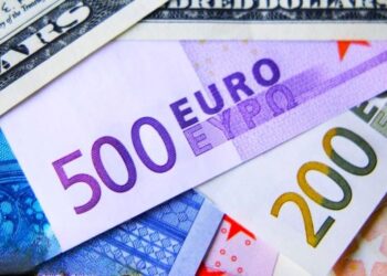 EUR/USD: Σπάει τις αντιστάσεις και αγγίζει νέα υψηλά 4μήνου