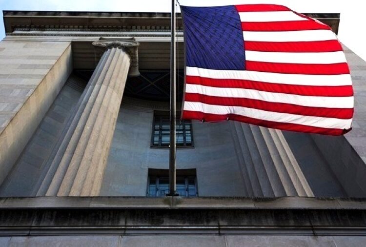 Προειδοποίηση Κόλινς: Οι δασμοί «ζεσταίνουν» ξανά τον πληθωρισμό