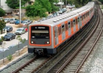 Με πρόστιμα προχωρά η αναβάθμιση των 14 συρμών του ηλεκτρικού