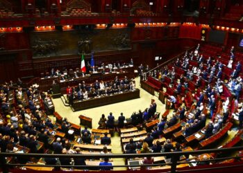 Η Ιταλία εγκαταλείπει την αδιαπραγμάτευτη στήριξη στην Ουκρανία;