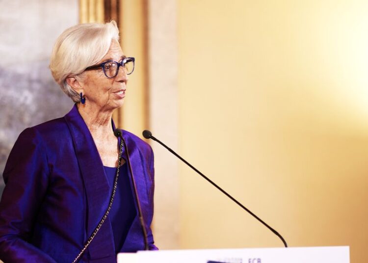 ΕΚΤ: Νέο πλαίσιο εποπτείας για τις τράπεζες