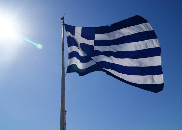 Οι θεωρίες γιατί η ελληνική σημαία είναι γαλανόλευκη και με εννιά οριζόντιες λωρίδες