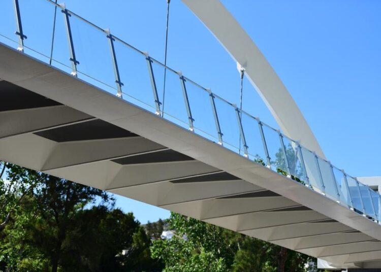 ΣΤΑΣΥ: Επιθεώρηση μετά από 18 χρόνια σε 40 πεζογέφυρες του μετρό