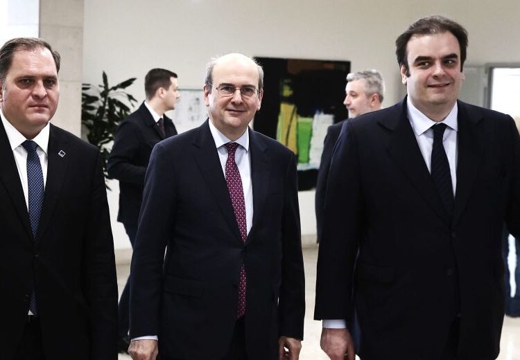 Ηλεκτρονικές συναλλαγές: Πώς τα POS αποκάλυψαν την κρυφή οικονομία