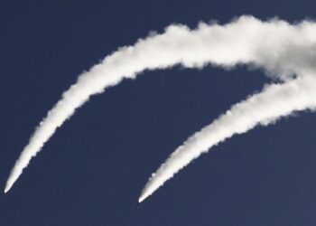 Ισραήλ-Χαμάς: Νέα κλιμάκωση με πυραυλικές επιθέσεις και στρατιωτικές επιχειρήσεις