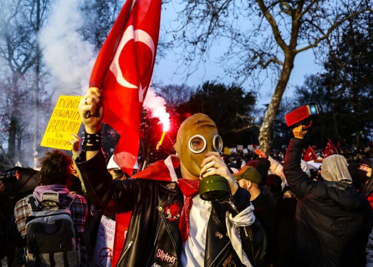 Μήνυμα Ιμάμογλου από τη φυλακή: «Το έθνος θα ρίξει χαστούκι στην κυβέρνηση»