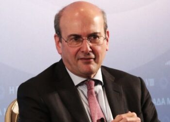 Χατζηδάκης: «Υποχρέωσή μας η μάχη με το βαθύ κράτος»