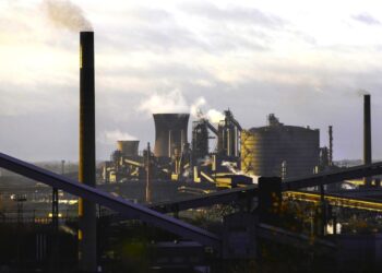 Εθνικοποίηση της British Steel: Το Λονδίνο σώζει το βρετανικό ατσάλι από το κινεζικό λουκέτο
