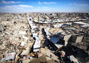 Το Ισραήλ ισοπεδώνει τη Ράφα: Φόβοι για εγκλωβισμό των κατοίκων χωρίς προμήθειες