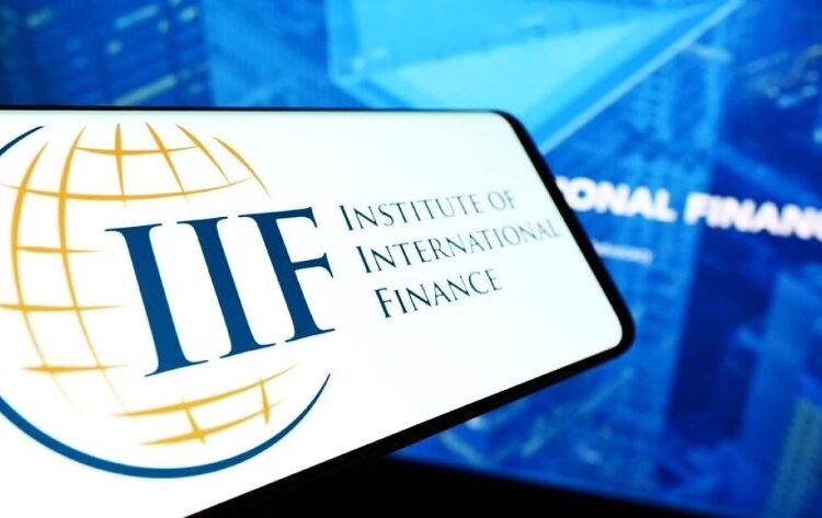 Καμπανάκι IIF για την αμερικανική οικονομία: «Ρηχή ύφεση» το 2025