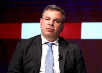 ΙΟΒΕ: «Προετοιμαστείτε για μια δύσκολη περίοδο» – Στο κόκκινο η διεθνής αβεβαιότητα