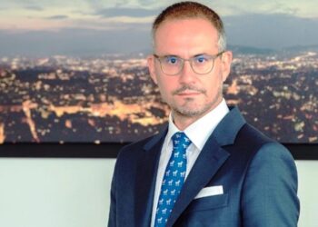 Ο  CEO του ΔΕΔΔΗΕ κ. Α. Μάνος  προβλέπει μείωση  της τιμής  του ρεύματος  κατά 32%